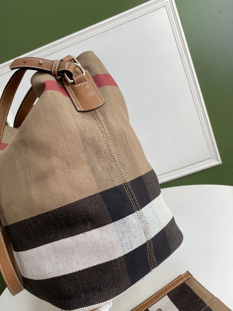 Burberry Hobo Bags Effortless 51742