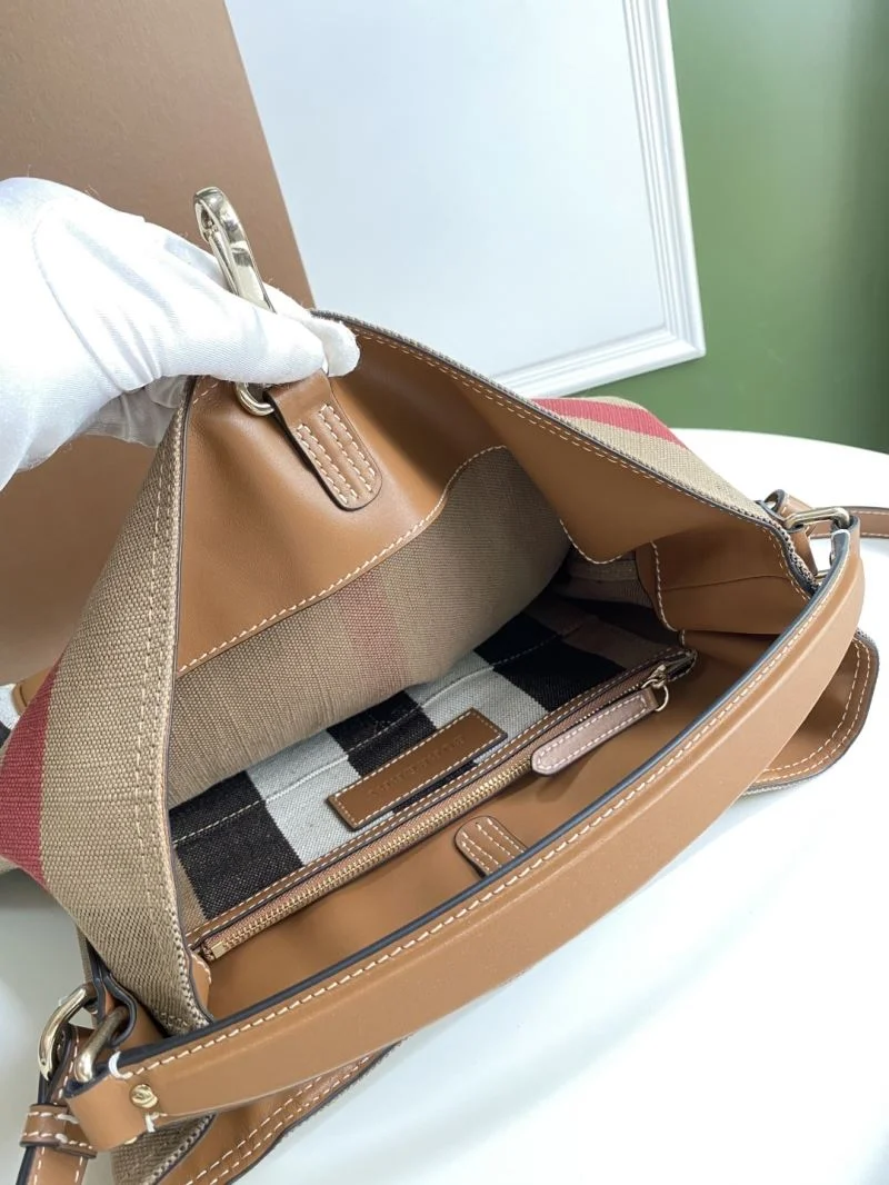 Burberry Hobo Bags Effortless 51742