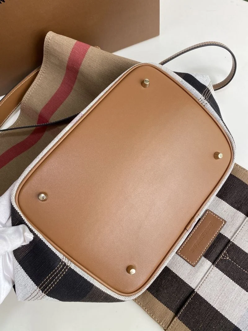 Burberry Hobo Bags Effortless 51742
