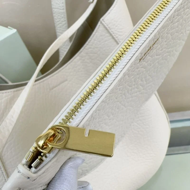 Trendsetting Burberry Hobo Bags 38121