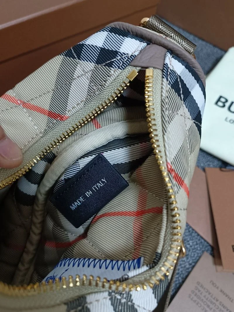 Burberry Hobo Bags Soft 38101