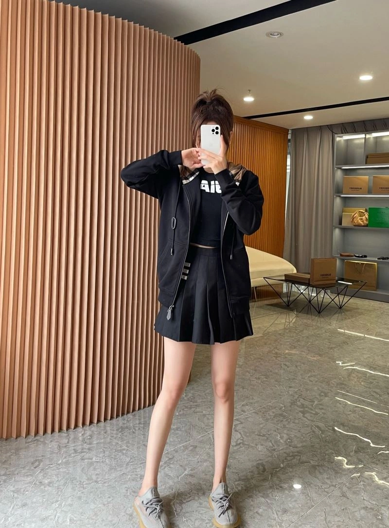 Seasonal Burberry Hoodies 103294