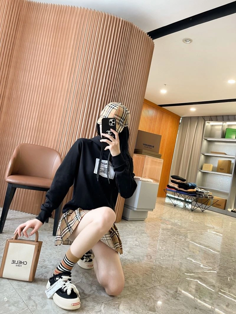 WaterResistant Burberry Hoodies 103229