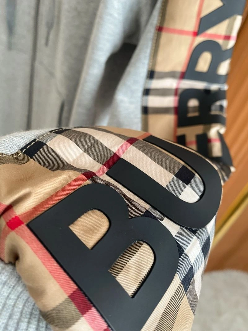 Burberry Hoodies Effortless 105691