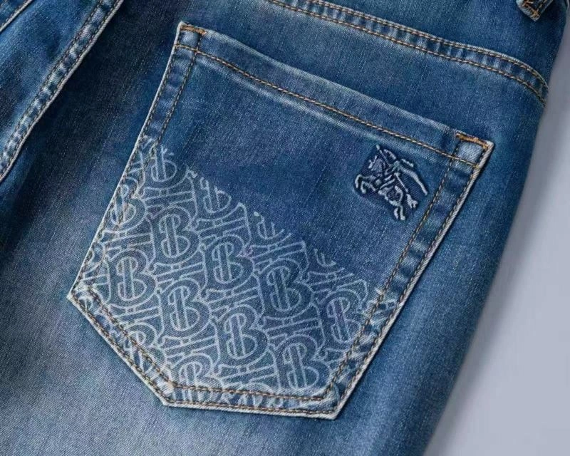 Burberry Jeans TravelReady 105827