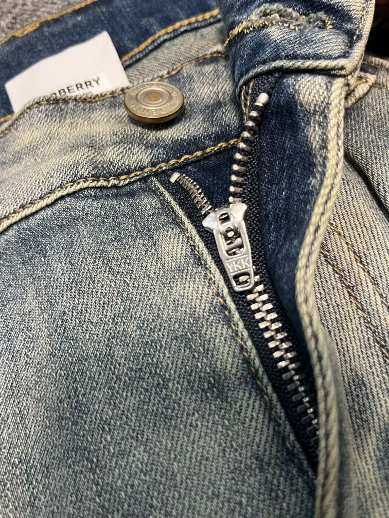 Resilient Burberry Jeans 99360