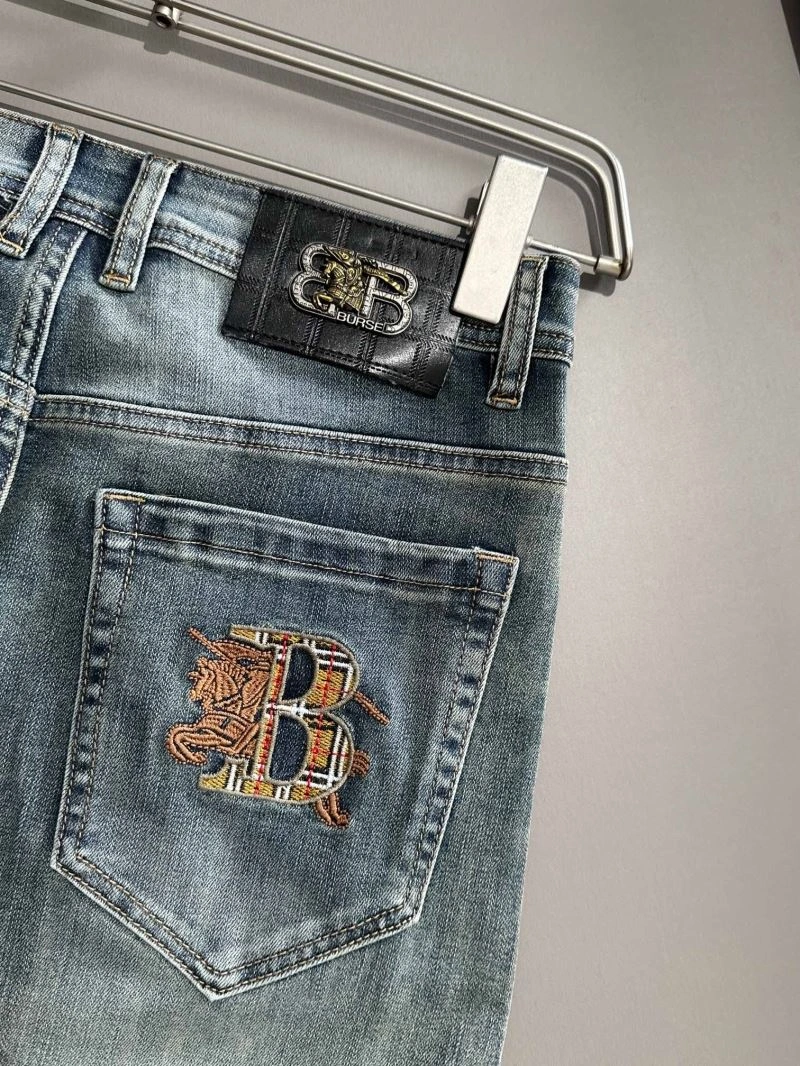 Elegant Burberry Jeans 103184