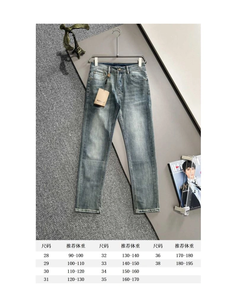 Elegant Burberry Jeans 103184