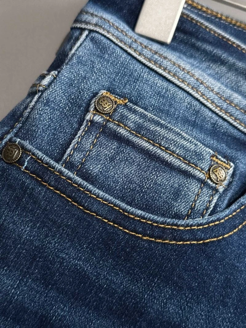 Burberry Jeans Functional 103209