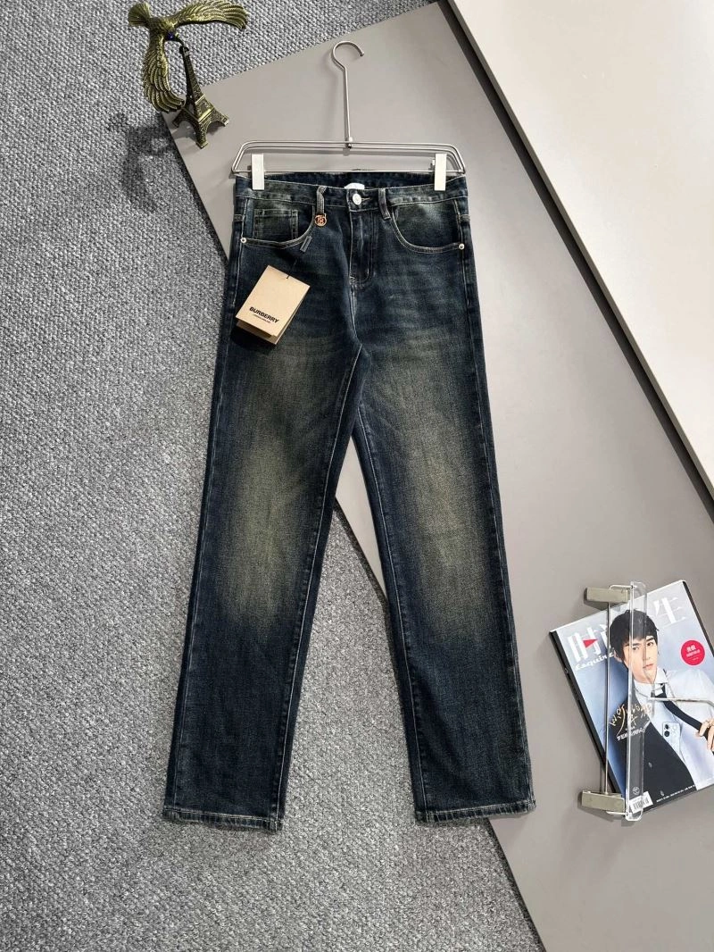Tailored Burberry Jeans 103179