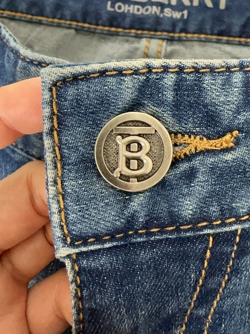 Burberry Jeans Bold 102895