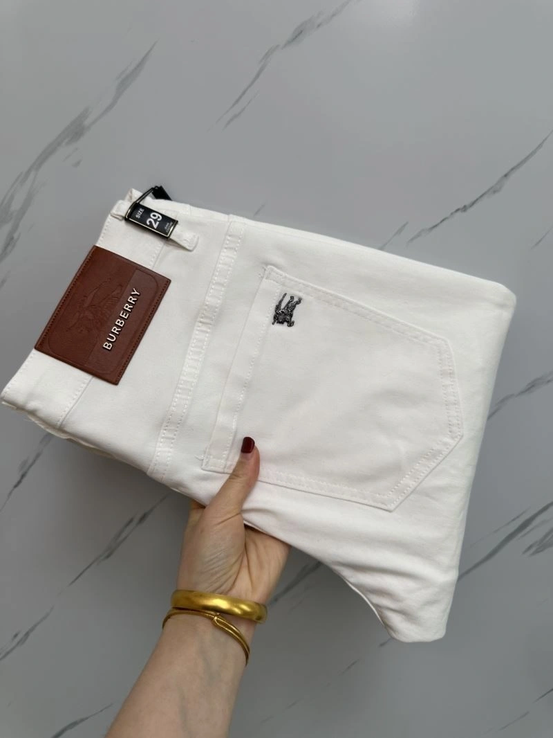 Sophisticated Burberry Jeans 102856