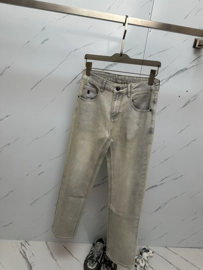 Elegant Burberry Jeans 102893