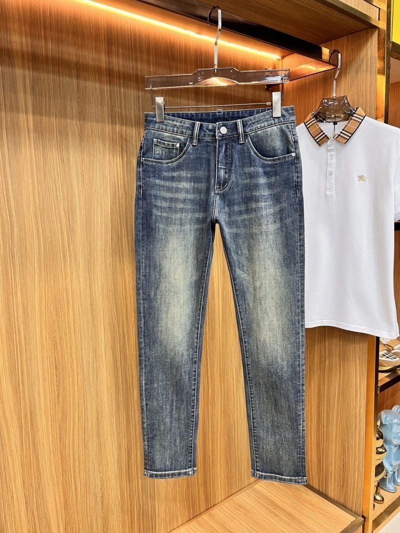 Classic Burberry Jeans 102851