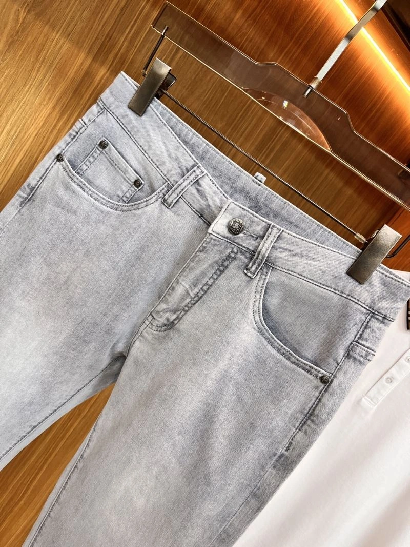 Functional Burberry Jeans 102850