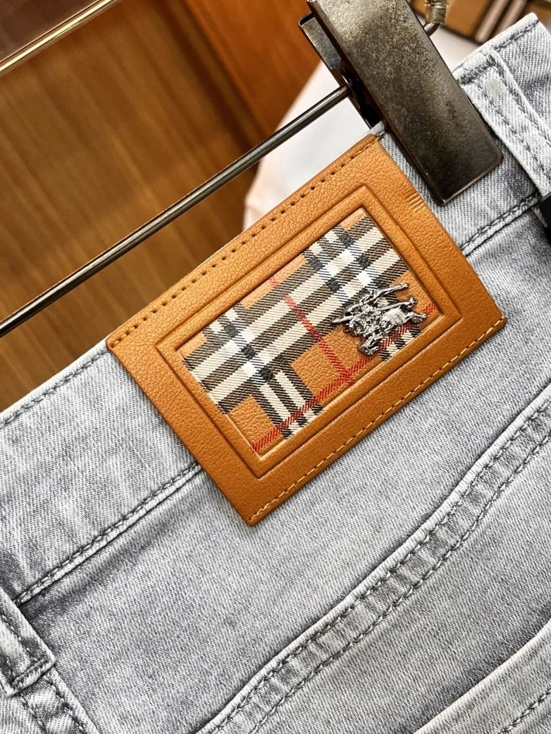 Functional Burberry Jeans 102850