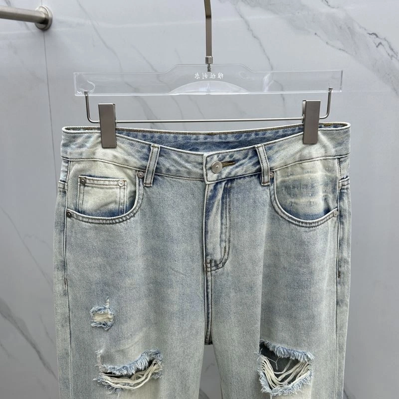 Sporty Burberry Jeans 102845