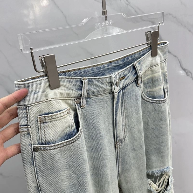 Sporty Burberry Jeans 102845