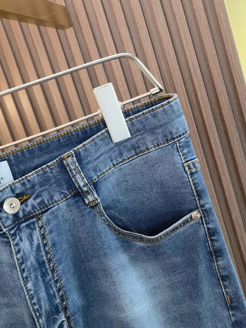 GoAnywhere Burberry Jeans 102842