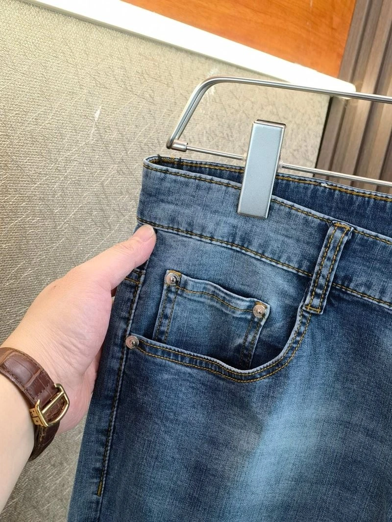 GoAnywhere Burberry Jeans 102842