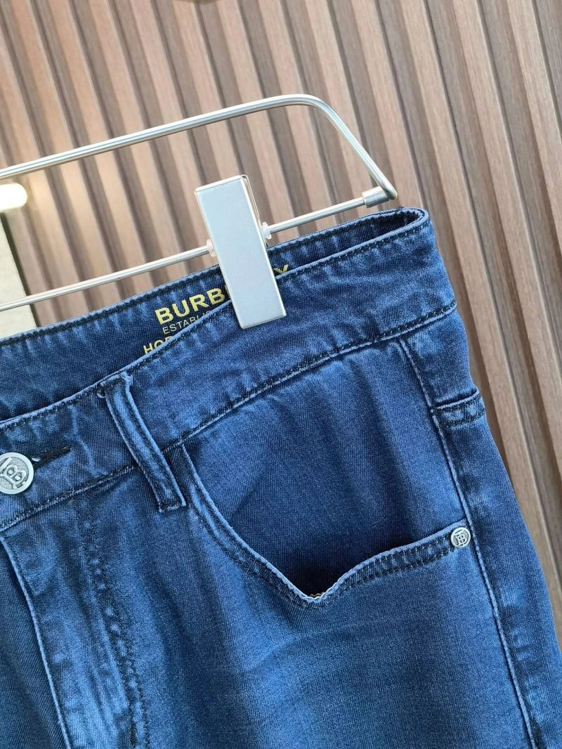 TravelReady Burberry Jeans 102831