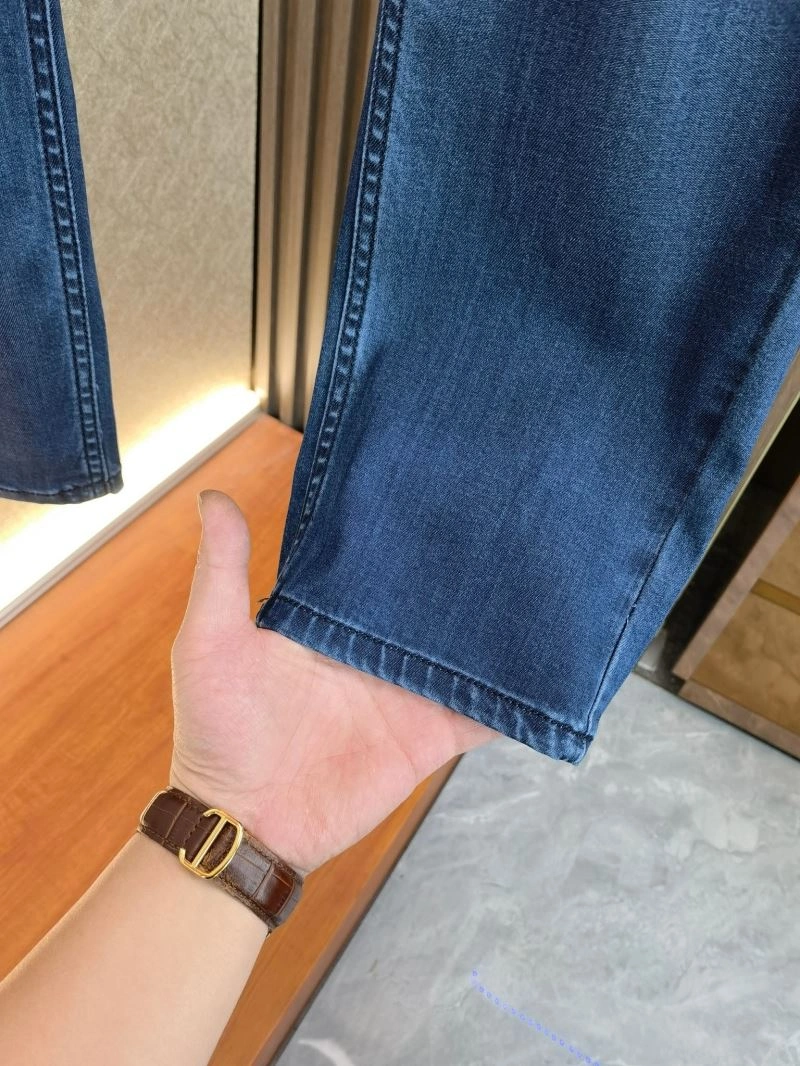 TravelReady Burberry Jeans 102831