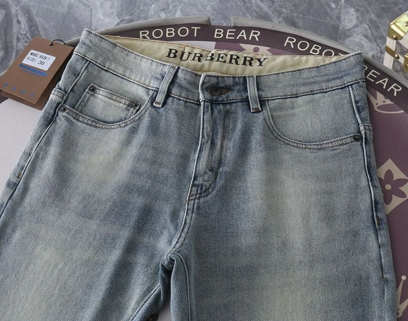 Burberry Jeans Versatile 102827