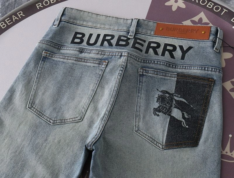 Burberry Jeans Versatile 102827