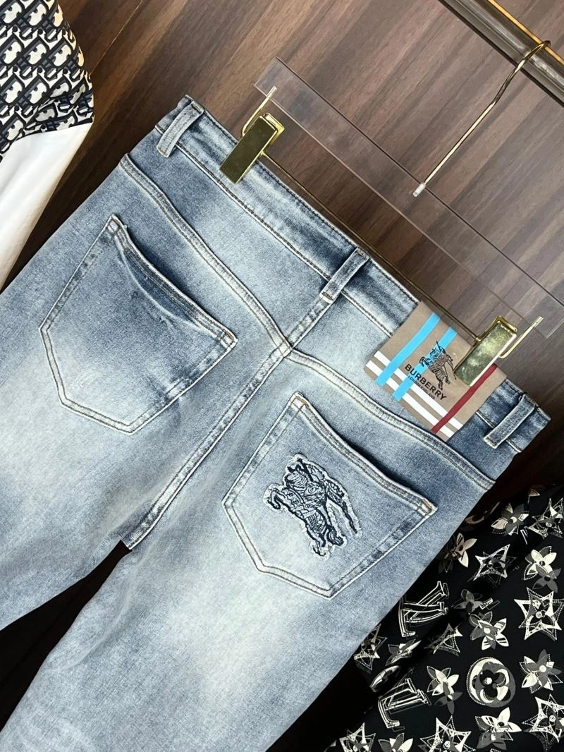 MultiPurpose Burberry Jeans 102822