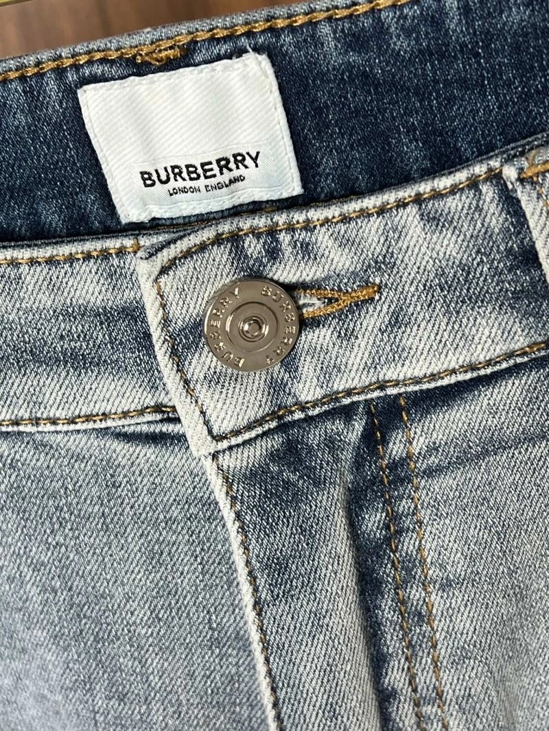 MultiPurpose Burberry Jeans 102822