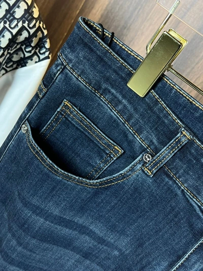 FashionForward Burberry Jeans 102821
