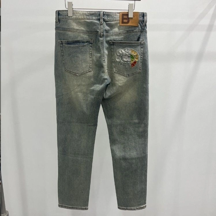 Burberry Jeans Elegant 102794