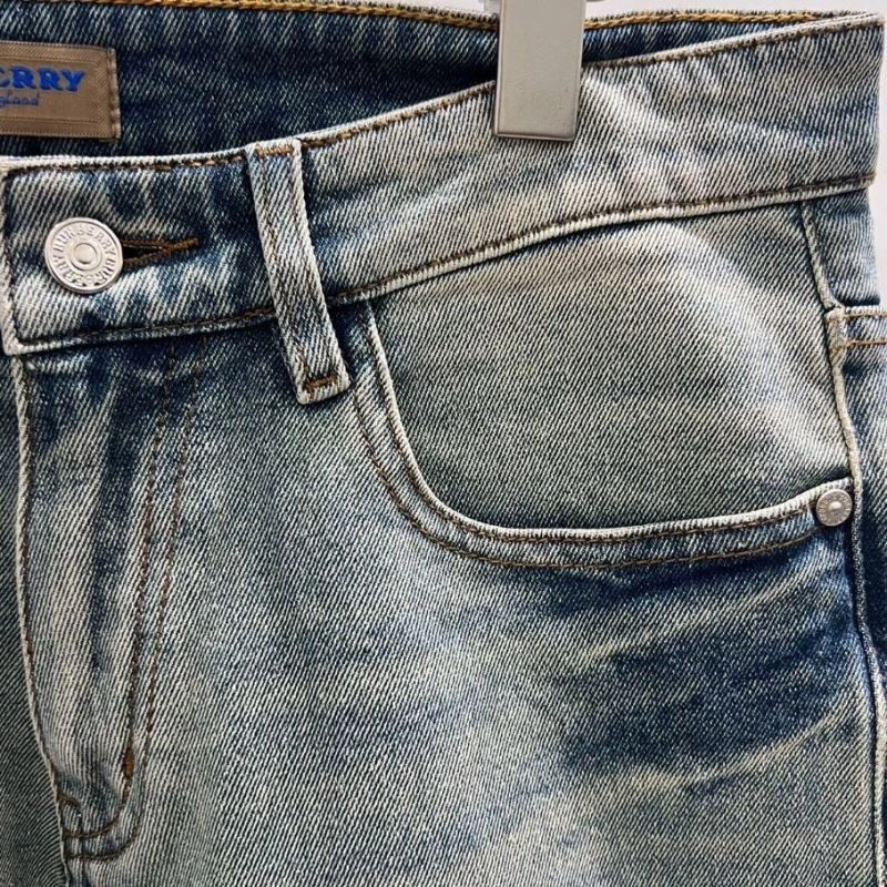 Burberry Jeans Elegant 102794
