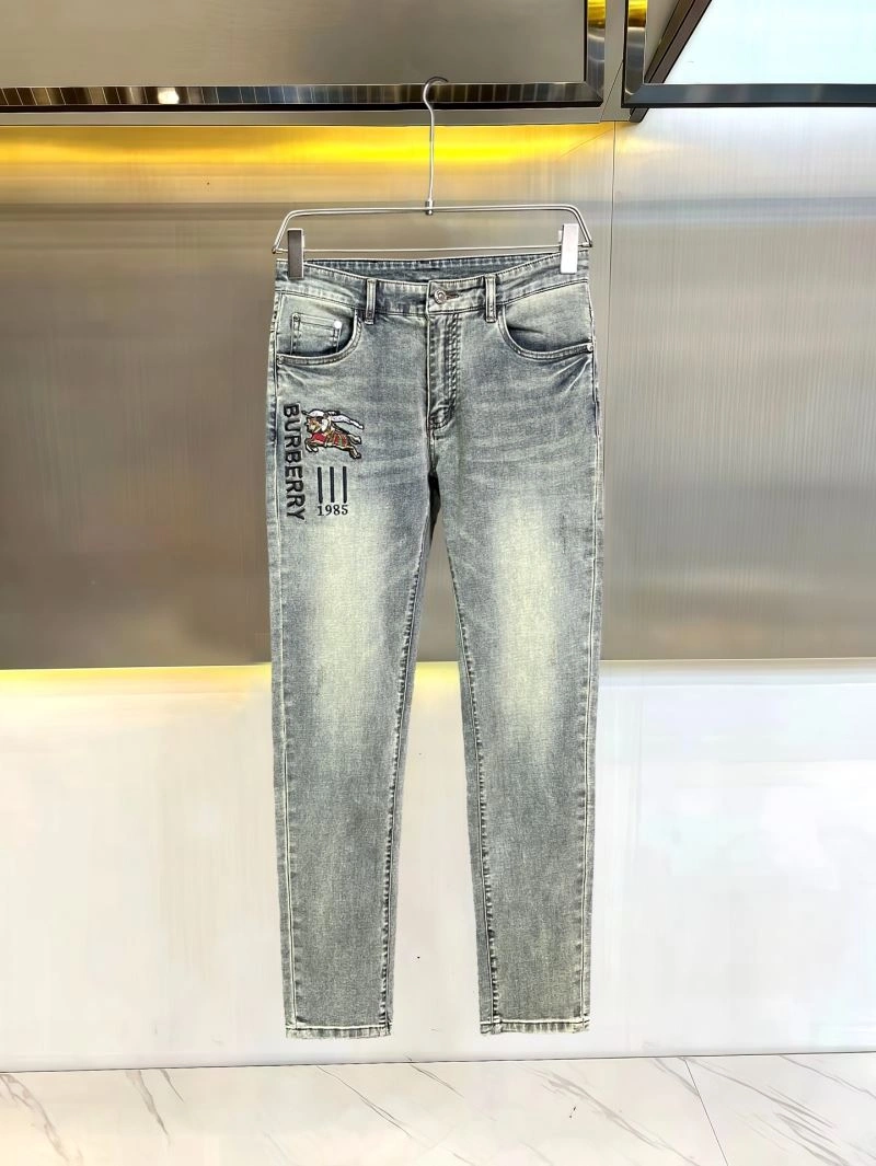 Cozy Burberry Jeans 102309