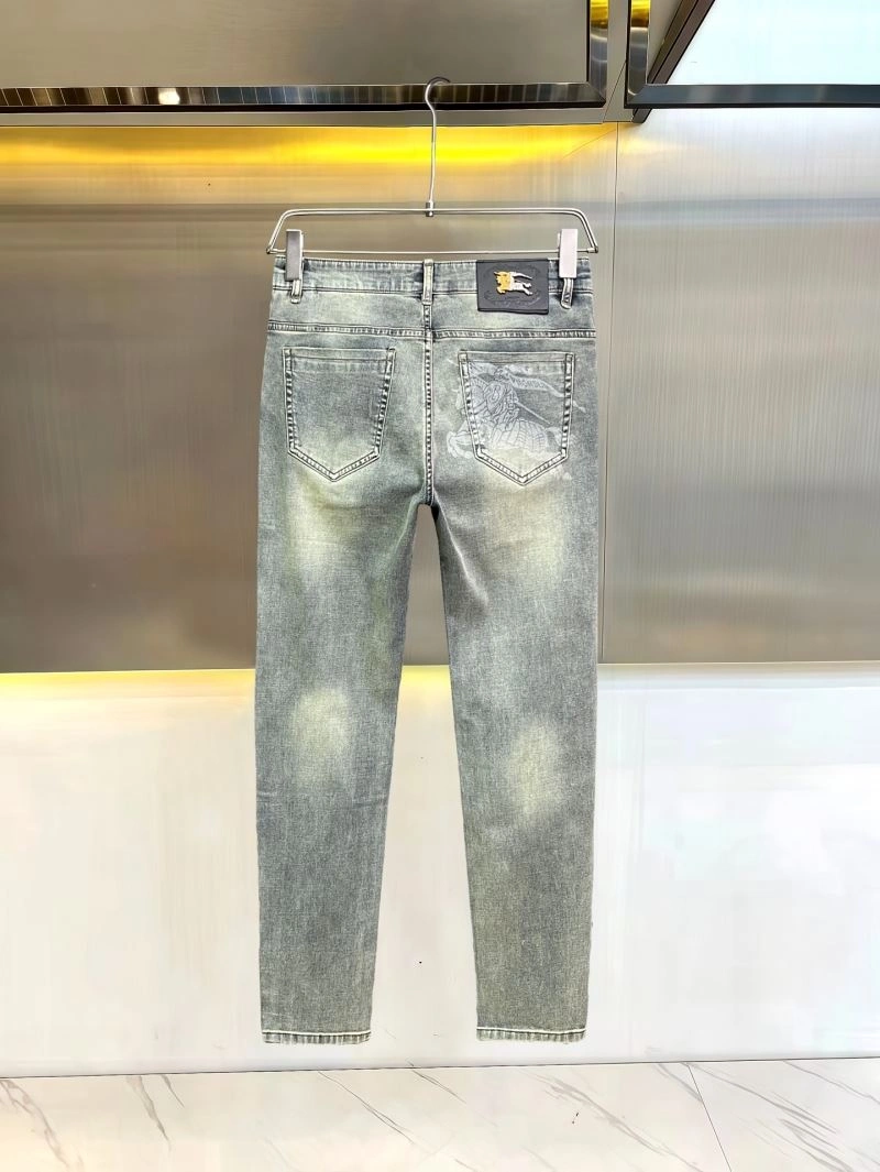 Cozy Burberry Jeans 102309