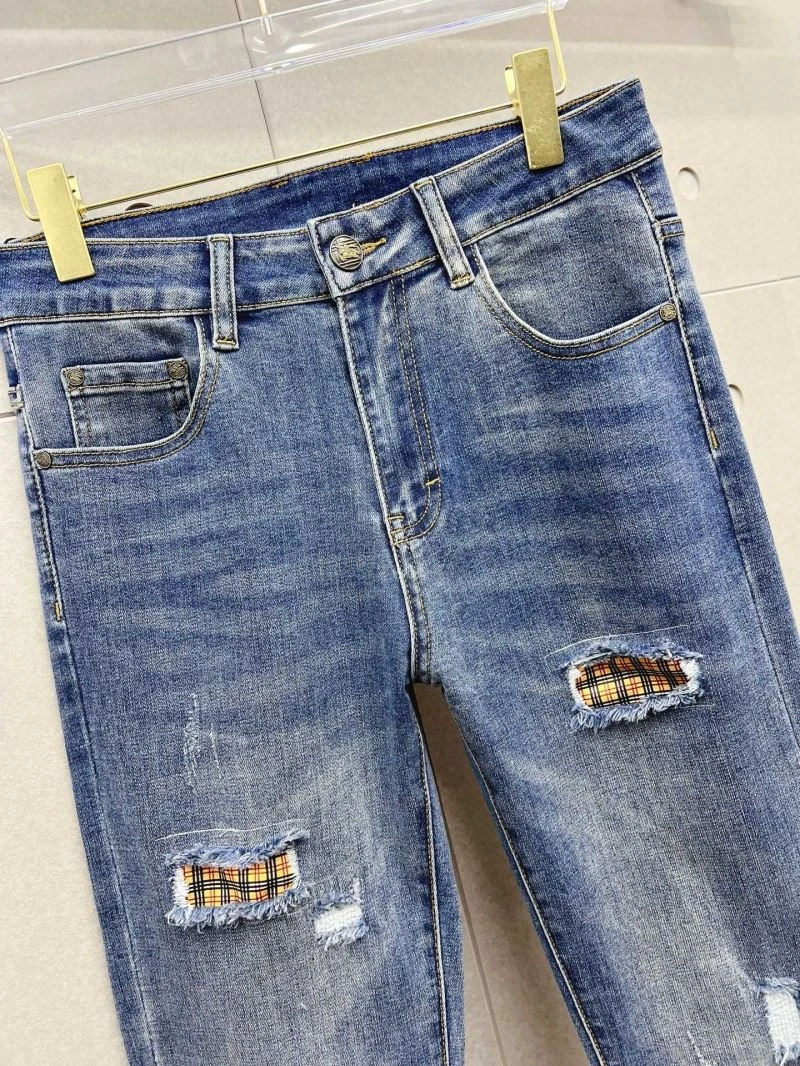 TechFriendly Burberry Jeans 102305