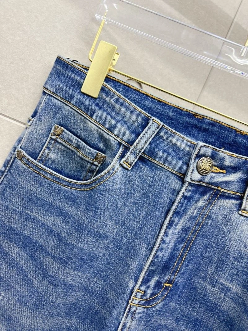 TechFriendly Burberry Jeans 102305