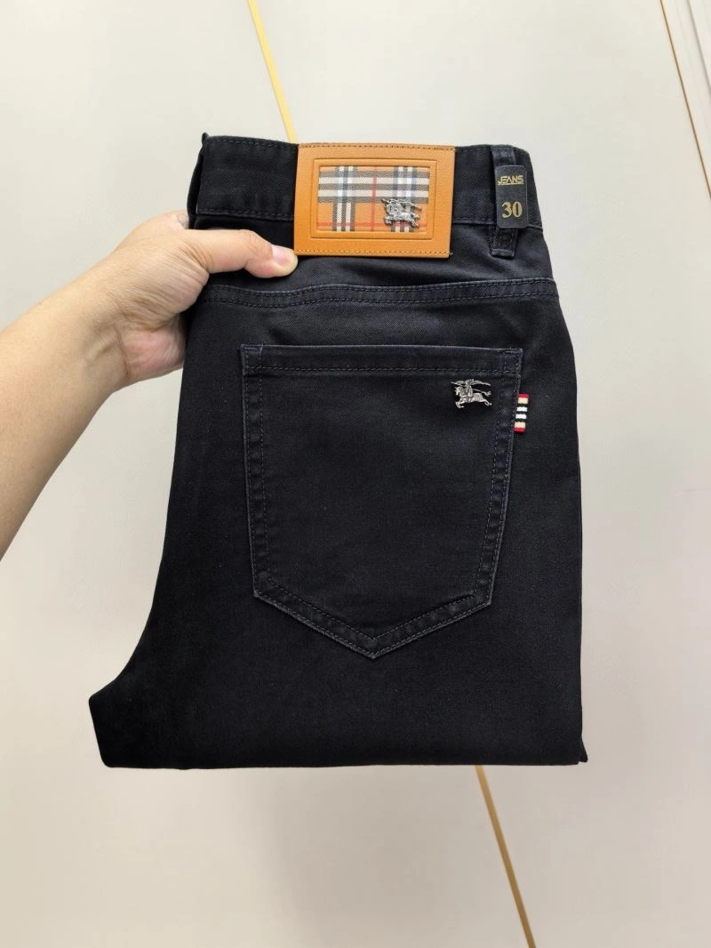 Breathable Burberry Jeans 102307