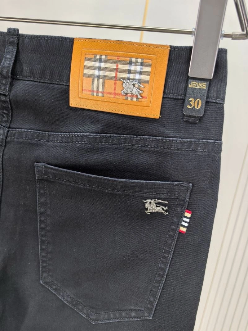 Breathable Burberry Jeans 102307