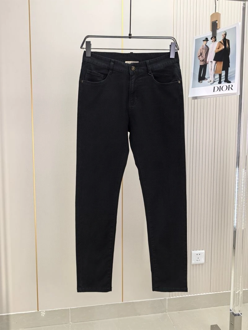 Breathable Burberry Jeans 102307