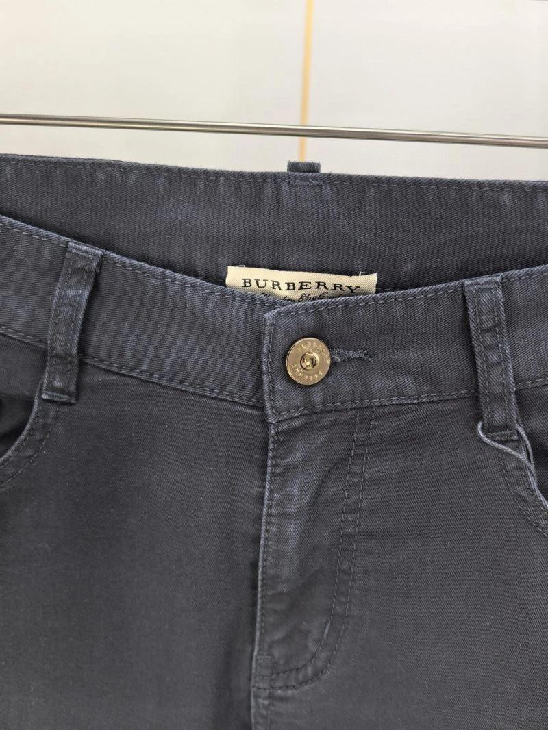 Breathable Burberry Jeans 102307