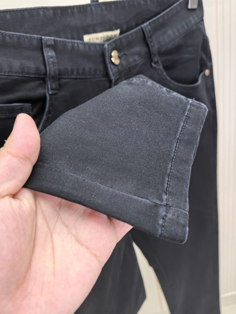 Breathable Burberry Jeans 102307