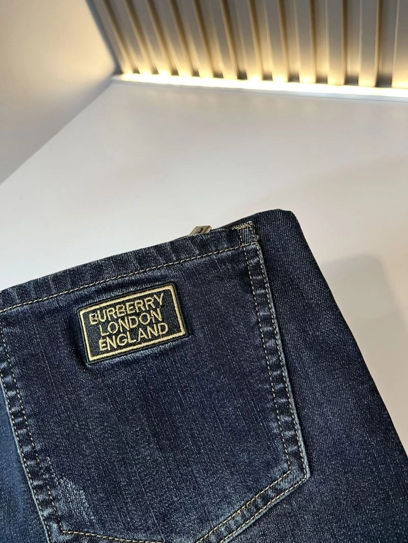 Comfortable Burberry Jeans 102306