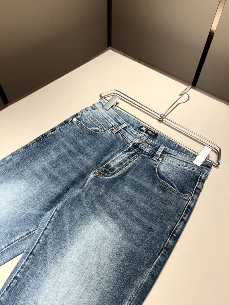 Seasonal Burberry Jeans 102318