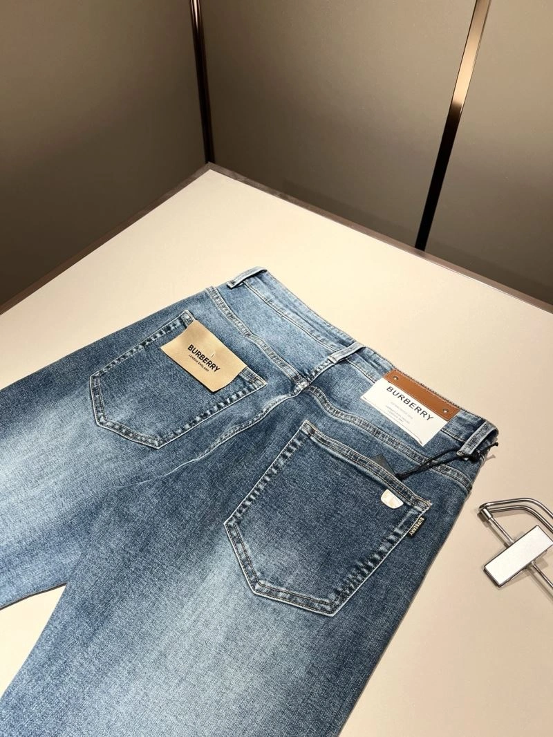 Seasonal Burberry Jeans 102318