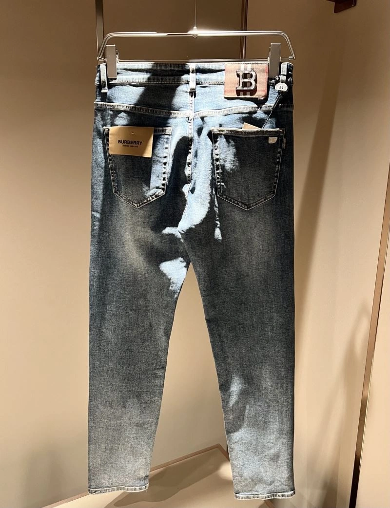 Timeless Burberry Jeans 102314