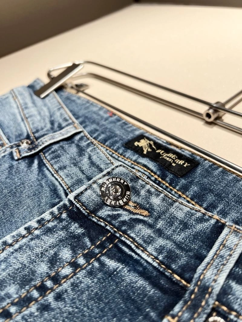 Timeless Burberry Jeans 102314