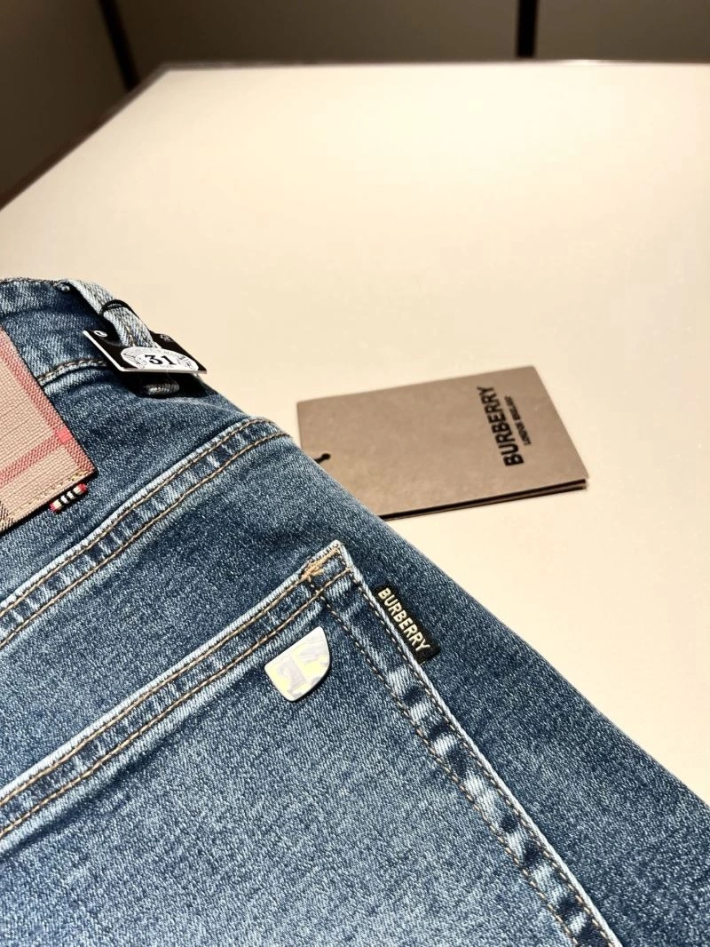 Timeless Burberry Jeans 102314