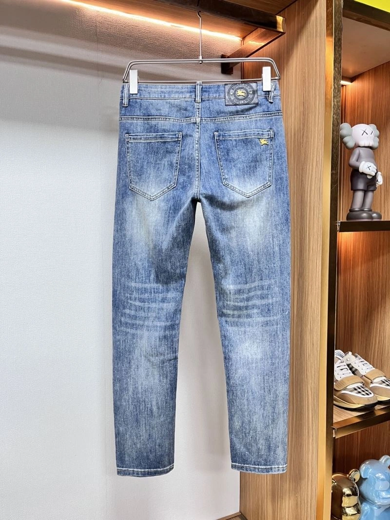 Tailored Burberry Jeans 101798