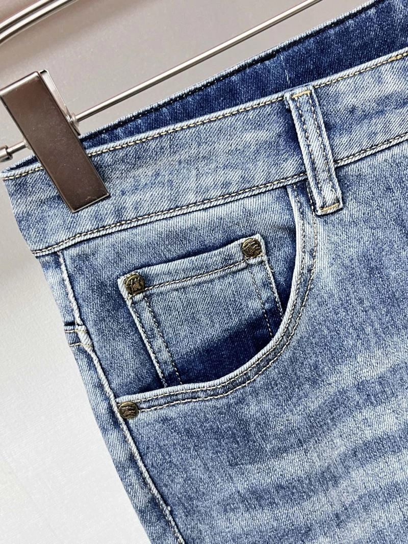 Tailored Burberry Jeans 101798